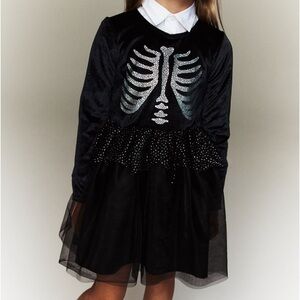 H&M velvet party Halloween dress worn once